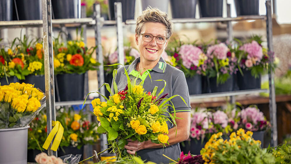 Blumen-Risse, Service, Lieferhinweise, Gelb, Gruen, Grau, Blumen, Straeusse-binden, Blumenversand, Blumen-liefern, versenden 