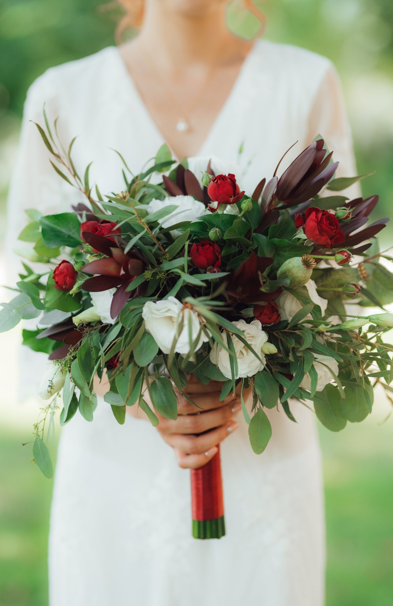 Blumen-Risse, Sortiment, Blumen, Floristik, Hochzeit, Rot, Weiss, Gruen, Zepterstrauss, Blumenstrauss