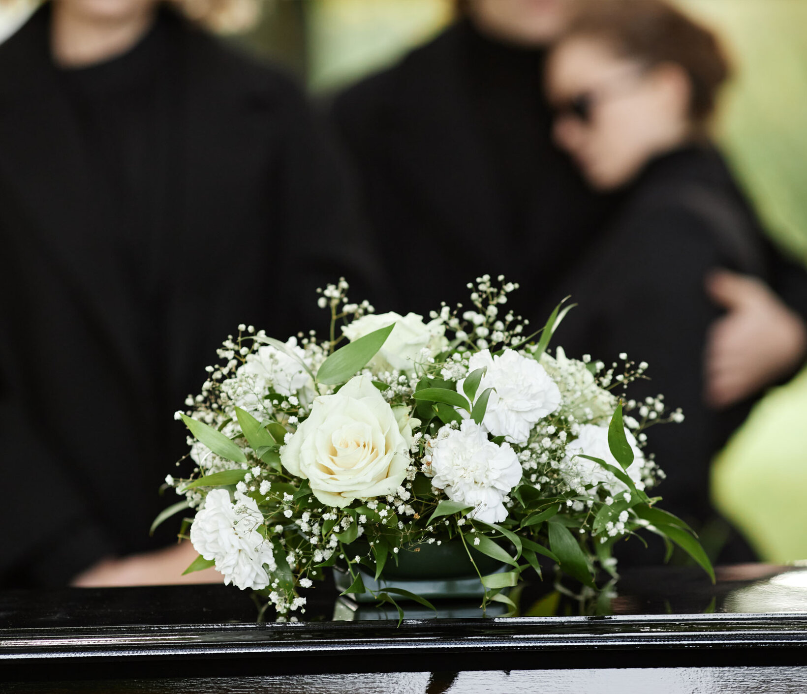 Blumen-Risse, Sortiment, Blumen, Floristik, Trauer, Rosen, Weiss, Gruen, Schwarz