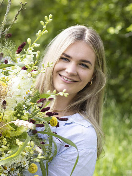 Blumen-Risse, Sortiment, Blumen, Saison, Gelb, Weiss, Lila, Sonnenblumen, Strauss, Natur, Person
