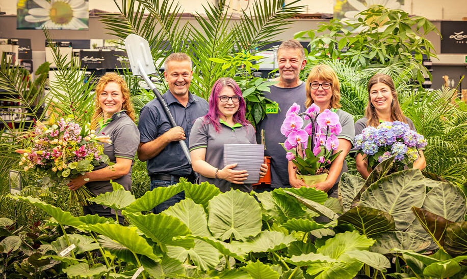 Blumen-Risse, Karriere, Gruen, Grau, Blau, Rot, Rosa, Florist, Gaertner, Abteilungsleiter, Kaufmaennischer, Mitarbeiter, Arbeiten-bei-blumen-Risse