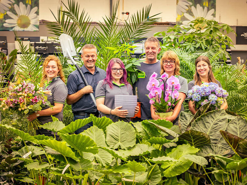 Bei Fragen zu Deiner Blumen-Risse-Onlinebestellung ist unser freundliches Team für Dich da!